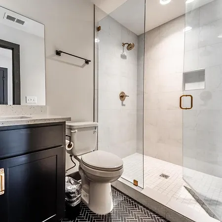 2 Stylish Gulch Town Homes - Rooftop Hot Tub - Sleeps 24 Holiday home