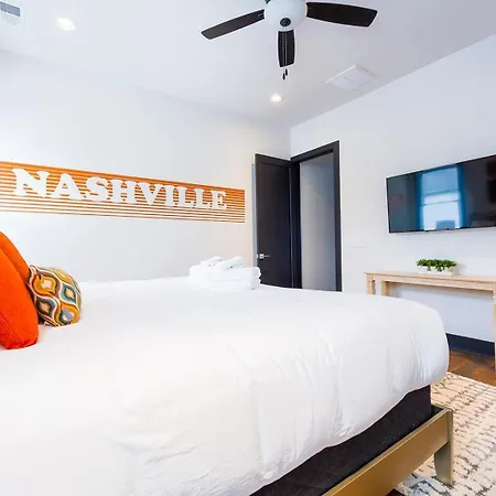 2 Stylish Gulch Town Homes - Rooftop Hot Tub - Sleeps 24