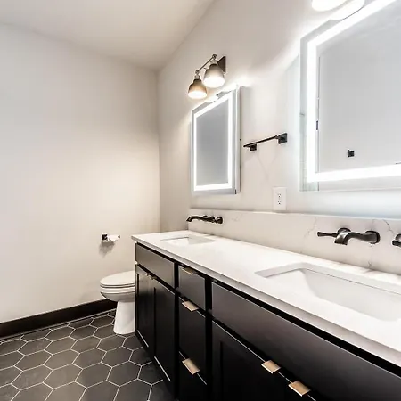 Holiday home Downtown Ruby - Rooftop Hot Tub - Heart Of Gulch