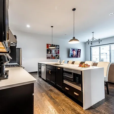 Holiday home Downtown Ruby - Rooftop Hot Tub - Heart Of Gulch Nashville
