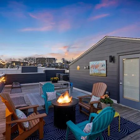 Dolly Partyon - Downtown Views - Rooftop - Groups Holiday home *