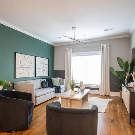 2-bedroom Penthouse With Rooftop & Free Parking Nashville