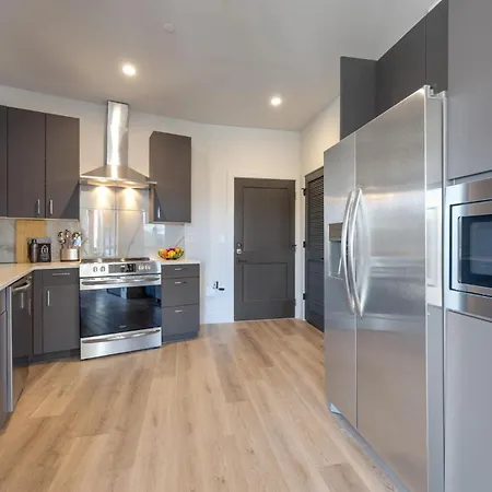 Caerus-odyssey-heart Of Midtown Holiday home