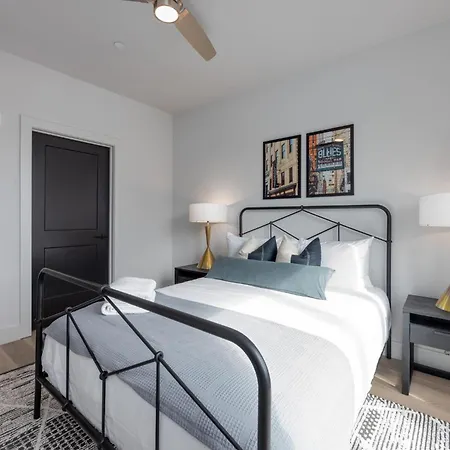 Harmony Hideout - Odyssey - Heart Of Midtown * Nashville
