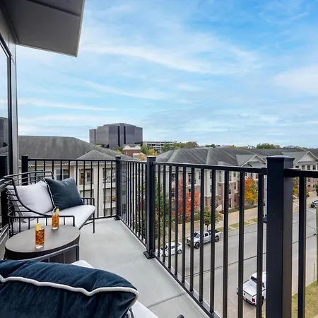 Harmony Hideout - Odyssey - Heart Of Midtown