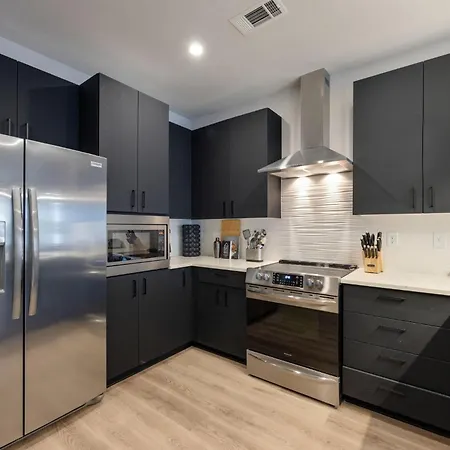 Holiday home Titan - Odyssey - Heart Of Midtown *