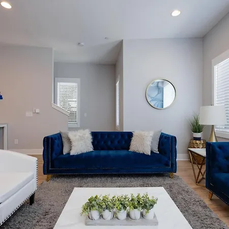 Triple Fret - 3 Townhomes - Rooftop Hot Tub Holiday home Nashville