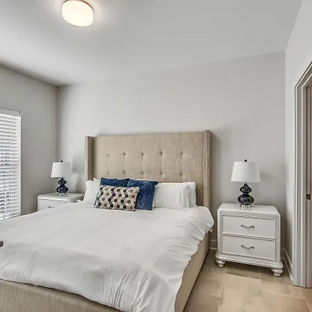 Fire & Ice - Two Midtown Homes - Rooftop Hot Tubs Holiday home Nashville
