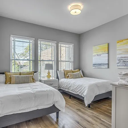 Fire & Ice - Two Midtown Homes - Rooftop Hot Tubs *