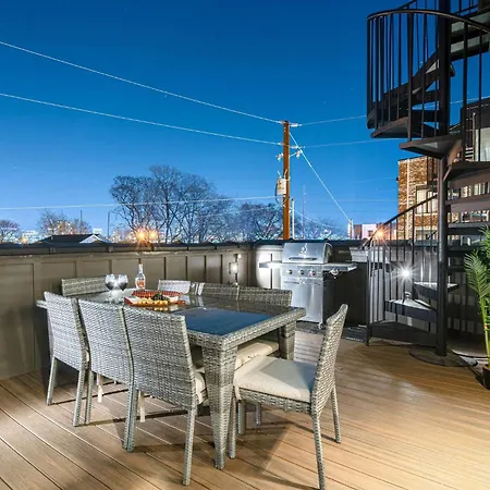 Holiday home Fire & Ice - Two Midtown Homes - Rooftop Hot Tubs *