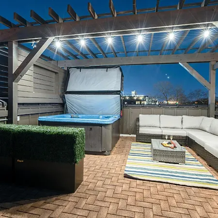 Fire & Ice - Two Midtown Homes - Rooftop Hot Tubs