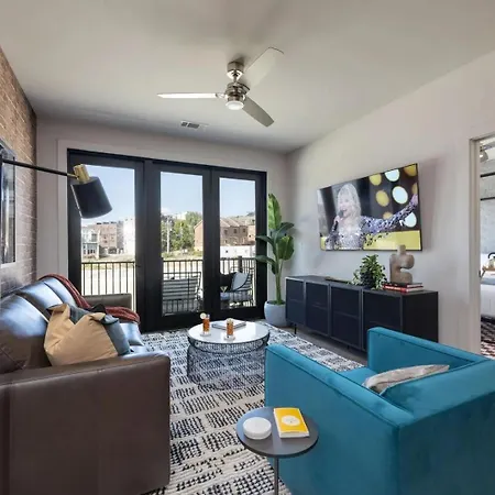 Holiday home Midtown Melodies-odyssey-2 Units-heart Of Midtown