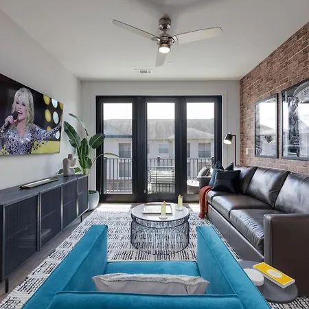 Athens Park - Odyssey - Heart Of Midtown *