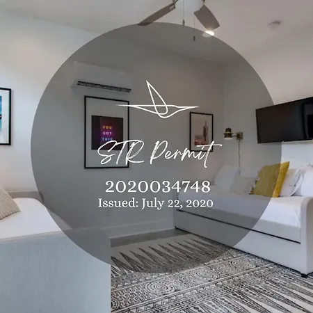Modern East Retreat, Walk To Local Faves, Cozy Living Space, Smart Tvs & Fast Wifi, Full Kitchen, Garage & Workspace, Steps To Mas Tacos & Rosepepper, 10 Min To Broadway & Nissan Stadium, 24 Hr Hospitality Holiday home Nashville