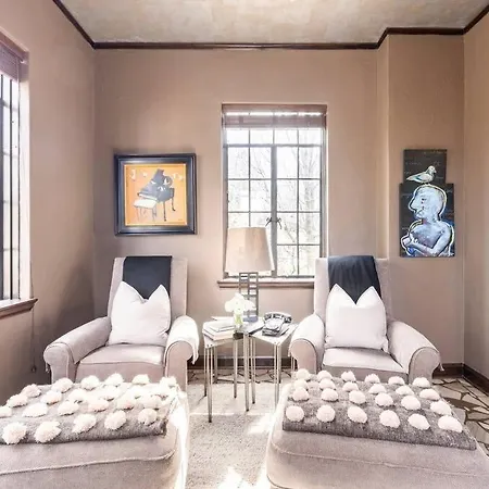 Holiday home Luxe Comfort In An Artistic & Historic Nashville