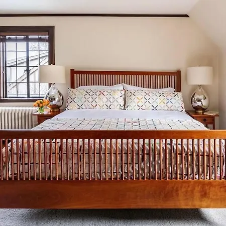 Holiday home Luxe Comfort In An Artistic & Historic Nashville