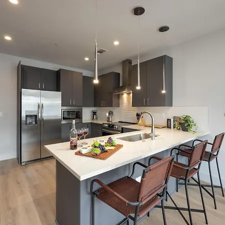 Athens Park - Odyssey - Heart Of Midtown *