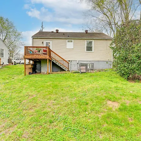 Cozy Retreat With Deck About 6 Mi To Downtown * Nashville