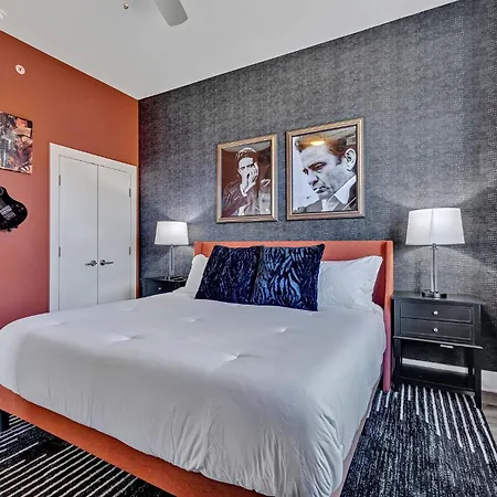The Outlaw In Downtown By Nautical Holiday home
