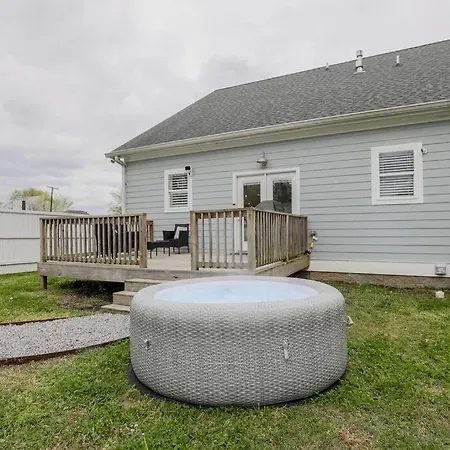 Holiday home New Amazing 4br Suite* Hot Tub *2 Mi To Music Nashville