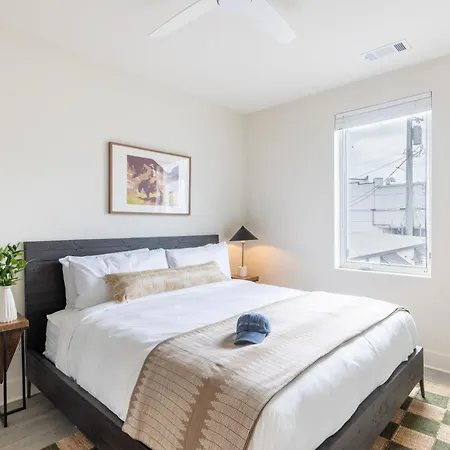 Outrider 113 By Avantstay Accessible Bathrooms