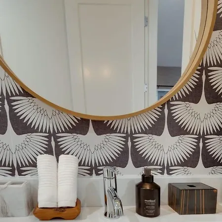 Holiday home Luxury Townhouse With Rooftop Deck Less Than 10 Mins To Downtown Nashville