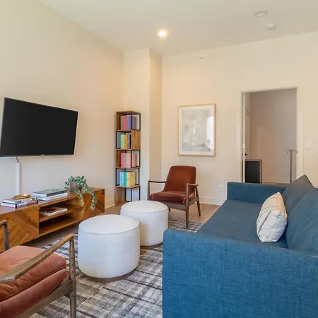 Conway A105 - Avantstay Private Balcony In The Heart Of Downtown Apartment