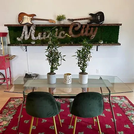 Holiday home Music City Farm House