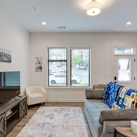 Condo, 3 Mi To Downtown Entertainment Apartment *