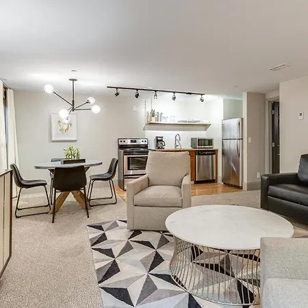 Riverfront Lofts Aparthotel 4*