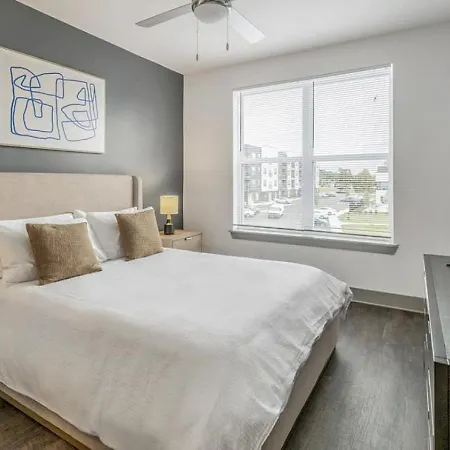 Landing - Modern With Amazing Amenities Apartment *