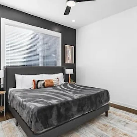 Gorgeous East House With Rooftop Patio, Garage, 9 Beds, 3 Miles To Downtown * Nashville