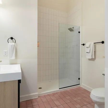 Apartment Conway B202 By Avantstay Stylish 2bdr In Downtown 5 Mins To Broadway Nashville