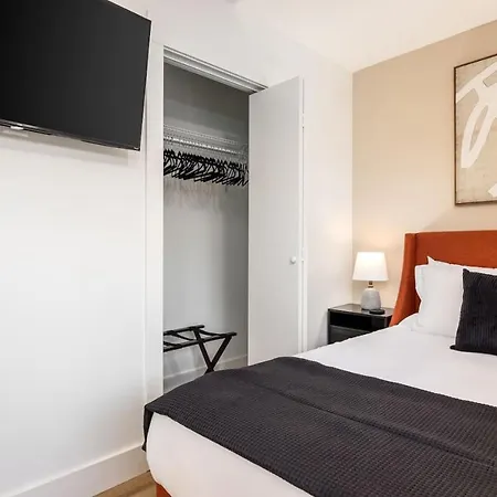 By Vanderbilt And Belmont, 3 Miles To Downtown & Free Parking Apartment Nashville