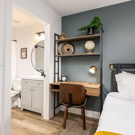 By Vanderbilt And Belmont, 3 Miles To Downtown & Free Parking Apartment Nashville