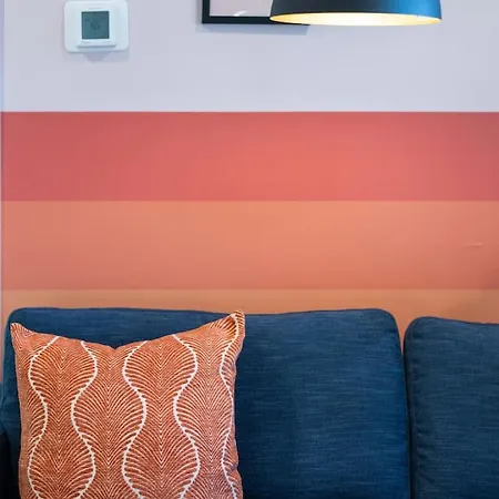 Apartment Walk To Hillsboro Village, Close To Vanderbilt, 3 Miles To Downtown
