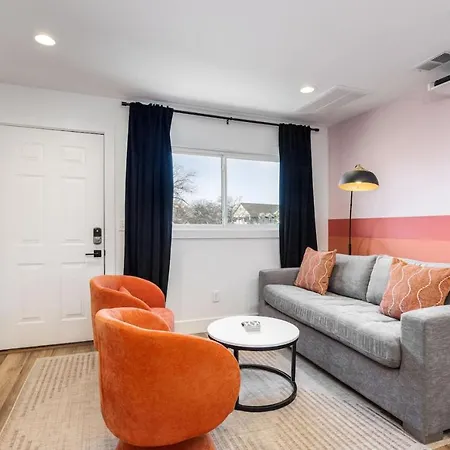 Apartment Retreat With Patio & Free Parking, By Vanderbilt Nashville
