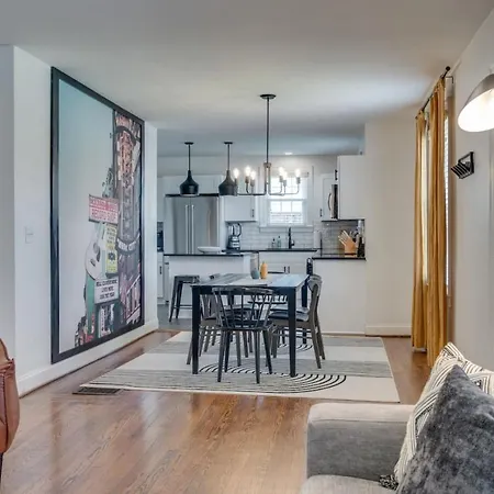 Charming House By Vanderbilt And Belmont *
