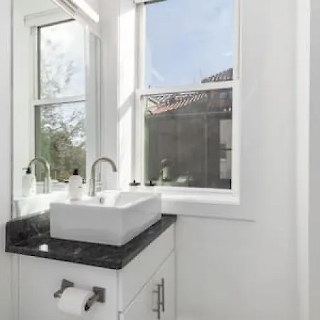 In The Heart Of 12 South & Belmont, 3 Miles To Downtown