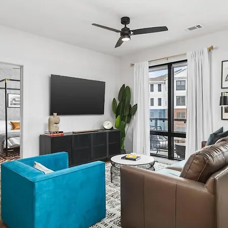 Premium With Huge Patio Near Vanderbilt & Downtown * Nashville