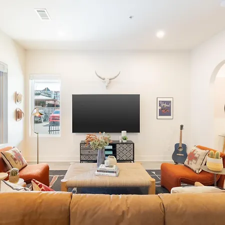 Outrider Buyout- 3 Units By Avantstay Sleeps 30 Nashville
