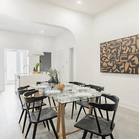 Holiday home Outrider Buyout- 3 Units By Avantstay Sleeps 30 *