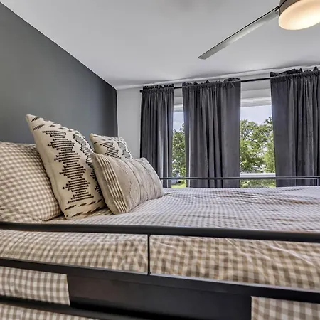 Huge Space 10 Beds Rooftop With City Views Nashville