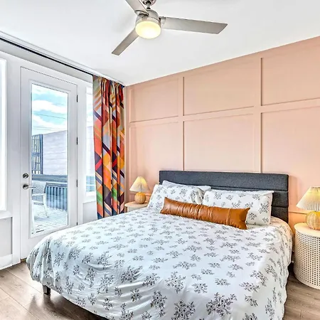Holiday home Huge Roof Deck With City Views 9 Beds Nashville