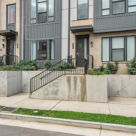 Holiday home Huge Roof Deck With City Views 9 Beds Nashville