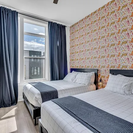 Holiday home Huge Roof Deck With City Views 9 Beds *
