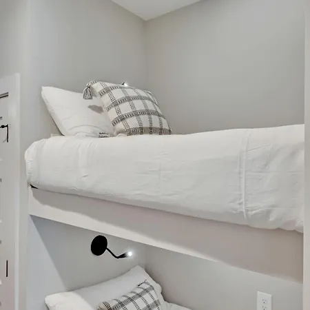 Holiday home Melrose Mezzo - 5 Mins To Broadway - Rooftop *