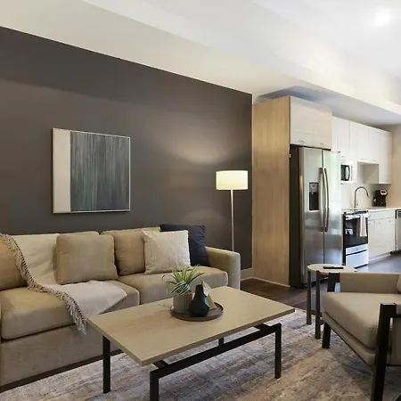 Apartment Landing Modern With Amazing Amenities *