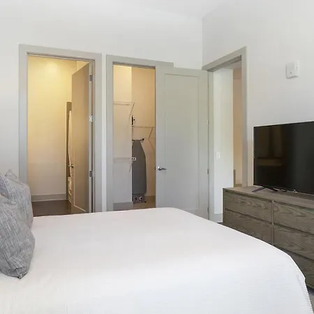 Landing Modern With Amazing Amenities Nashville