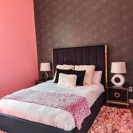 Dolly's Glam Getaway - Glittering Gem Near Broadway * Nashville